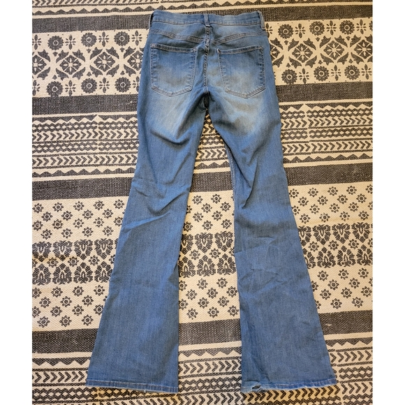 & Denim Women's Blue Flared Jeans Mini Flarw Size 26 Distressed - Picture 4 of 6
